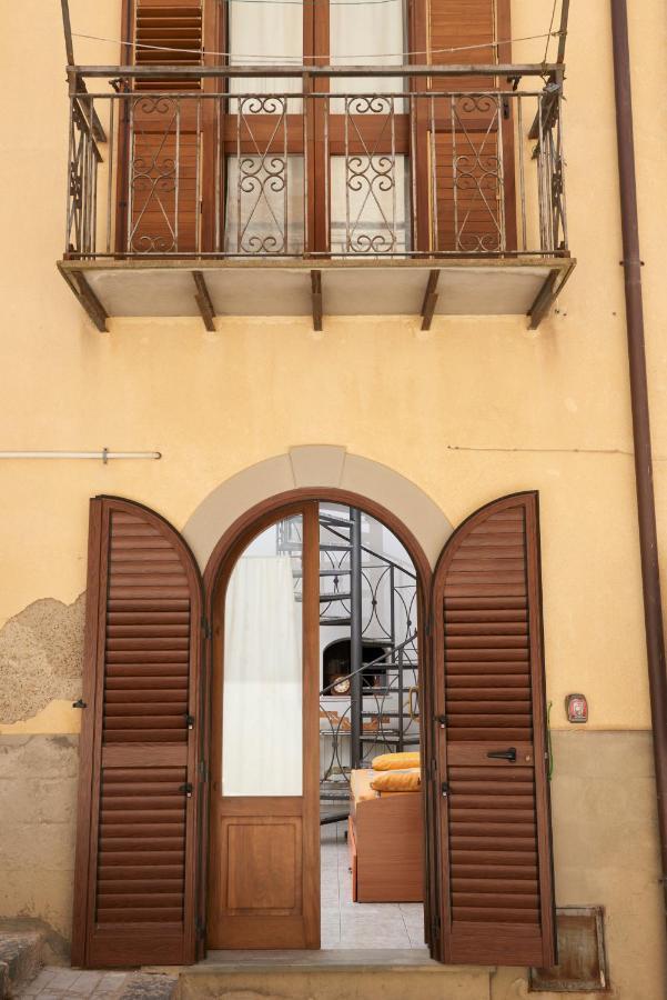 La Casa Del Sarto Vila Sperlinga Exterior foto